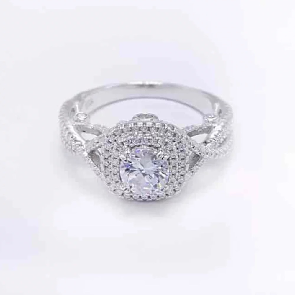 Brand new 18k gold  engagement ring - Picture 4 of 4